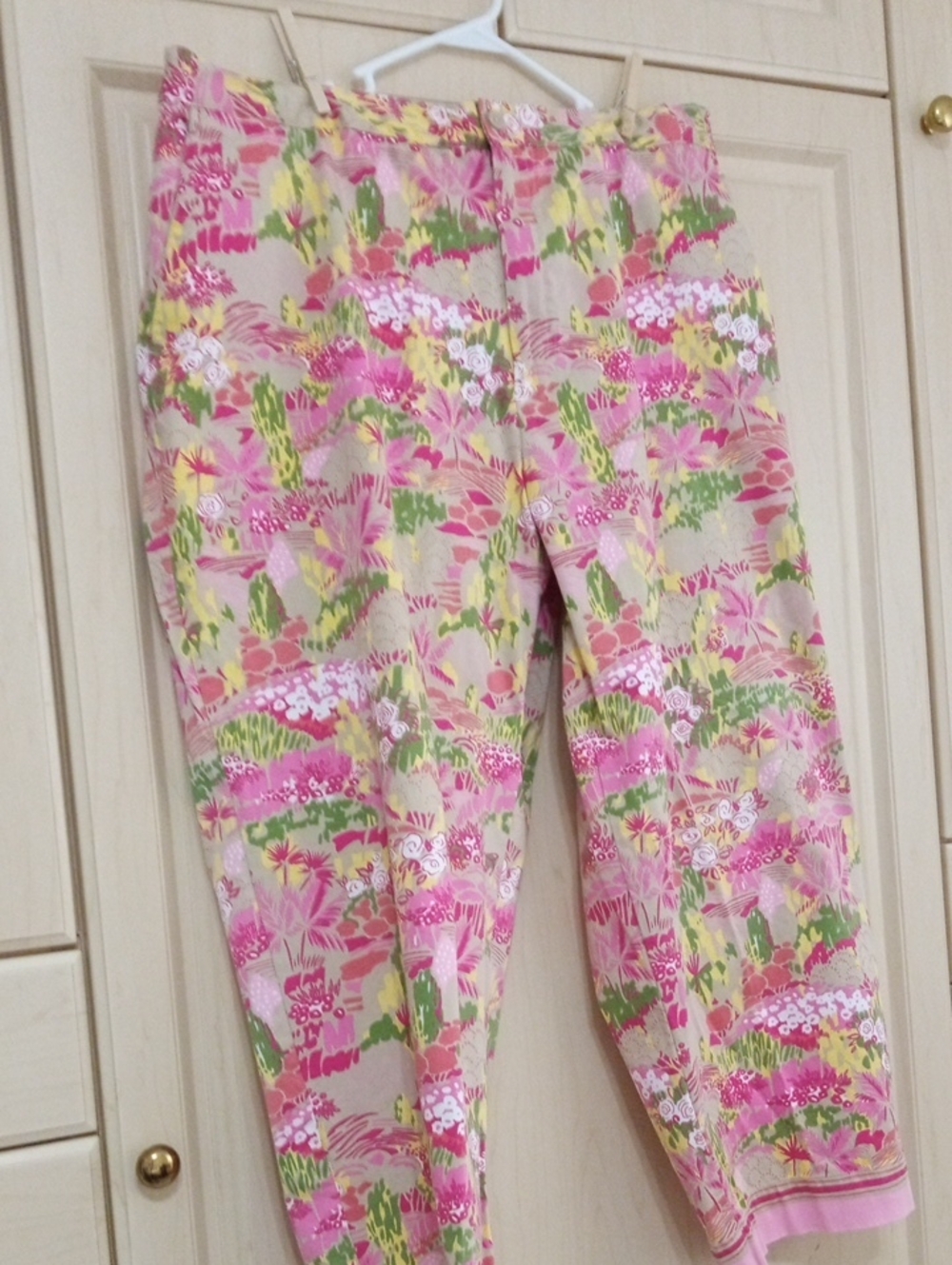 White Stag Floral Pink Green Yellow Capri  Pants